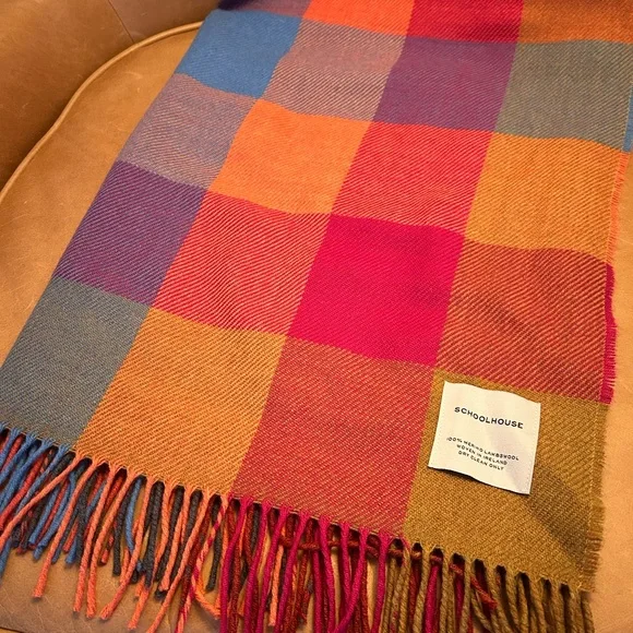 Schoolhouse Lambswool Plaid Throw - Picture 3 of 3